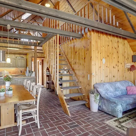 4 Bedroom Pet Friendly In Logstor Holiday home *