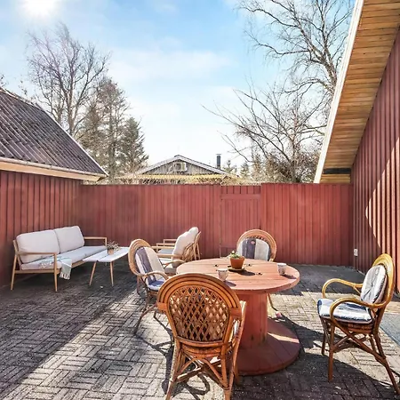 Holiday home 4 Bedroom Pet Friendly In Logstor